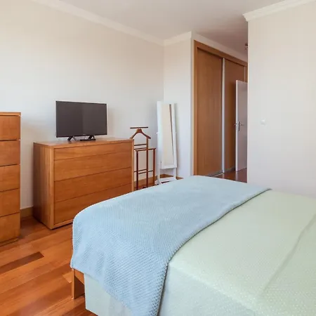 Elegant With Sea Views By Trip2portugal Lejlighed