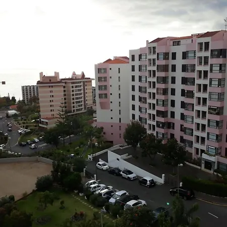 Elegant With Sea Views By Trip2portugal شقة فونشال