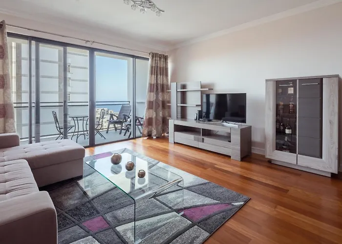 Elegant With Sea Views By Trip2portugal Appartamento *