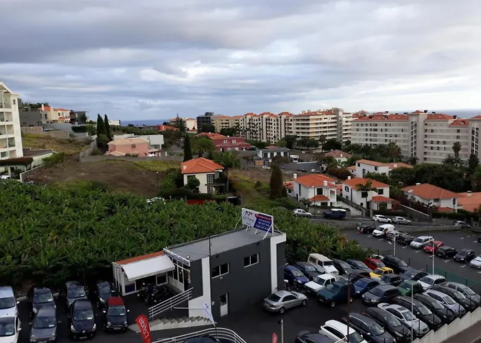 Elegant With Sea Views By Trip2portugal Funchal (Madeira)