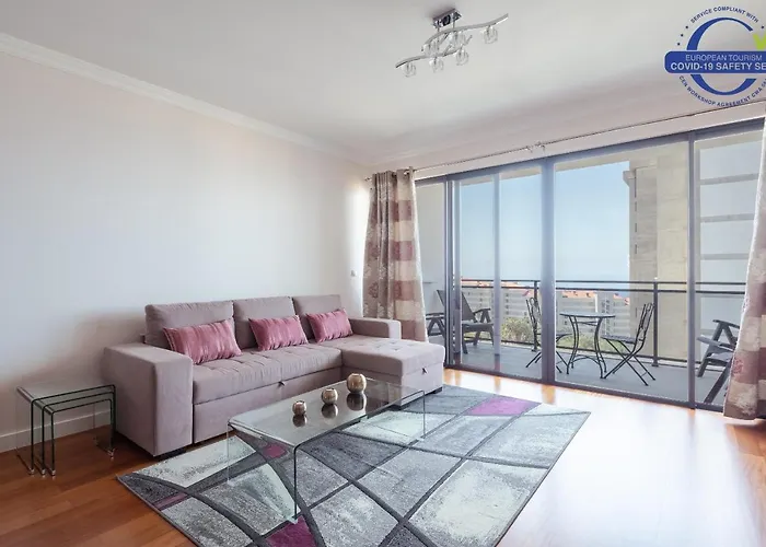 Elegant With Sea Views By Trip2portugal Apartament *