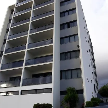 Апартаменты Elegant With Sea Views By Trip2portugal Фуншал